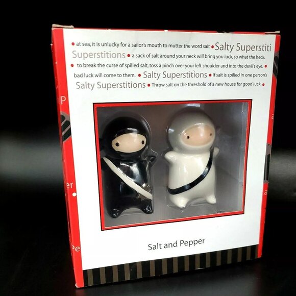 NINJA SALT AND PEPPER SHAKERS Set Ceramic Japanese Warriors Black White - Picture 8 of 12